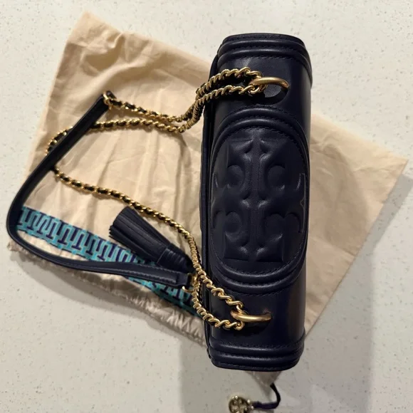 Tory Burch Fleming Quilted Shoulder Bag - Picture 10 of 12